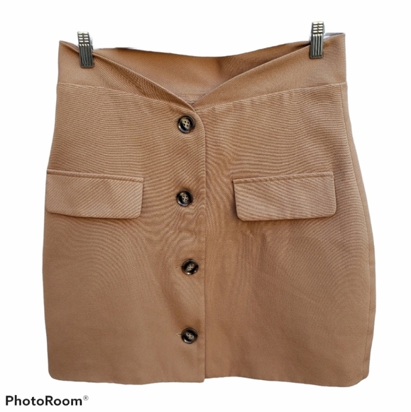 Charlotte Russe Dresses & Skirts - Charlotte Russe Tan Button-Up Skirt (Large)